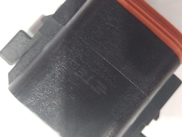Deutsch DT06-8S 8-Way Sealed Connector Housings — Lot of 7 (IP67, DT Series)