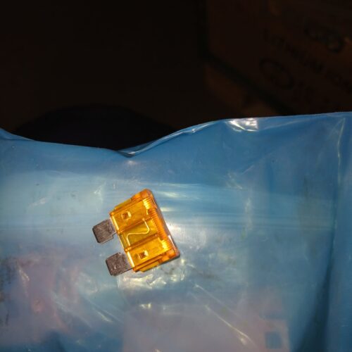 15A ATO/ATC Standard Blade Fuse (Amber) — Automotive/DC Circuit Protection 15A ATO/ATC Standard Blade Fuse (Amber) — Automotive/DC Circuit Protection